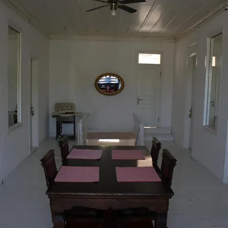 Otel Gumus Bozcaada
